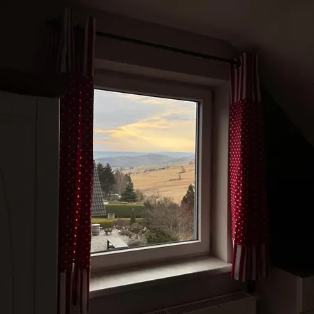 Homestay Ferienzimmer Schuerer Lauter